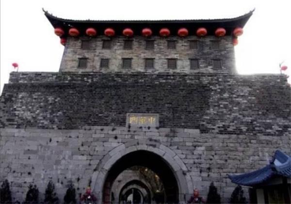 新闻学院:失落的古建筑保护