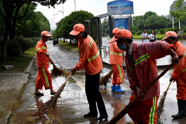 【暑期社会实践】新闻学院“环卫工人”实践小分队